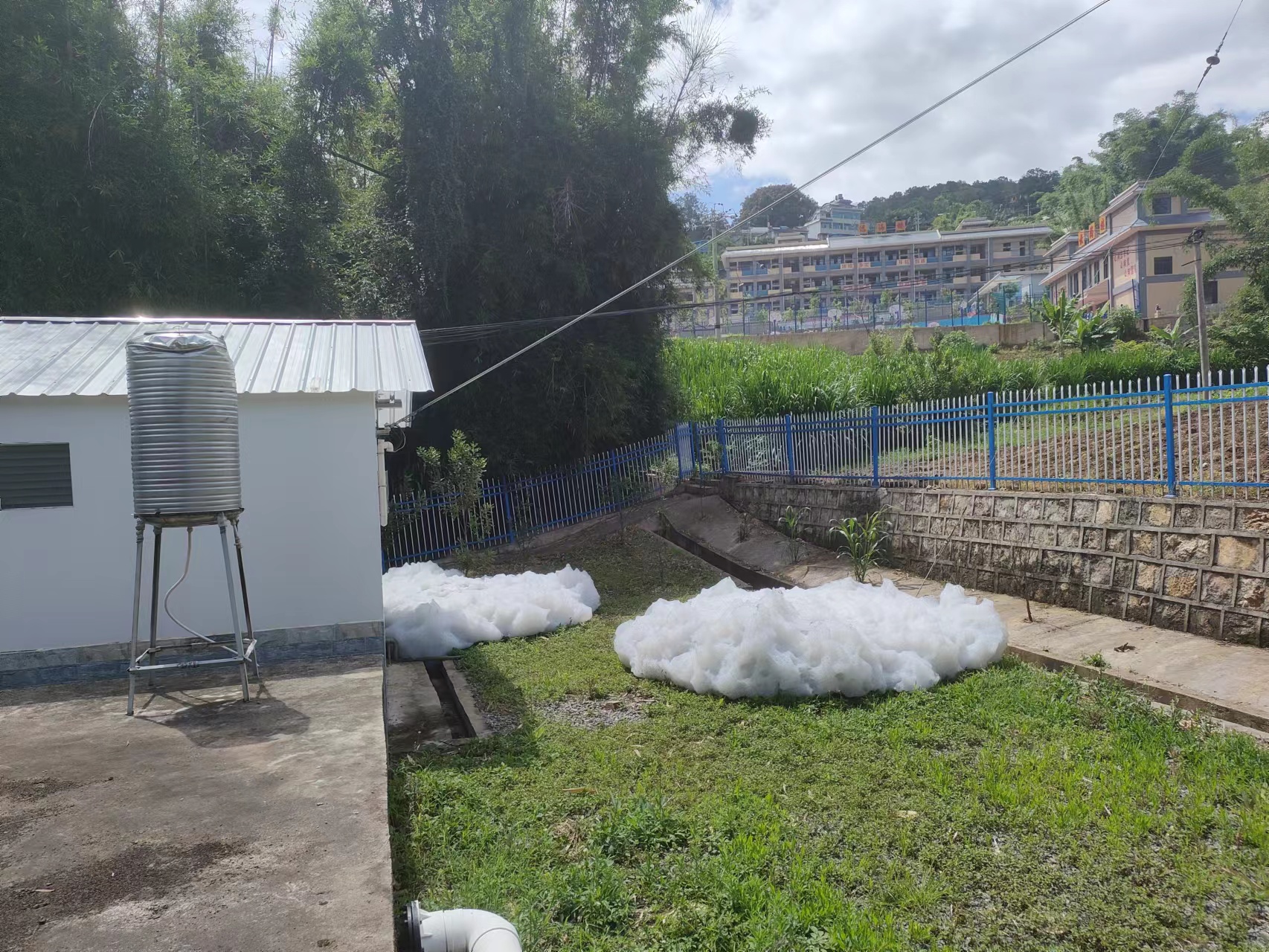 云南永德县美丽乡村污水处理设备